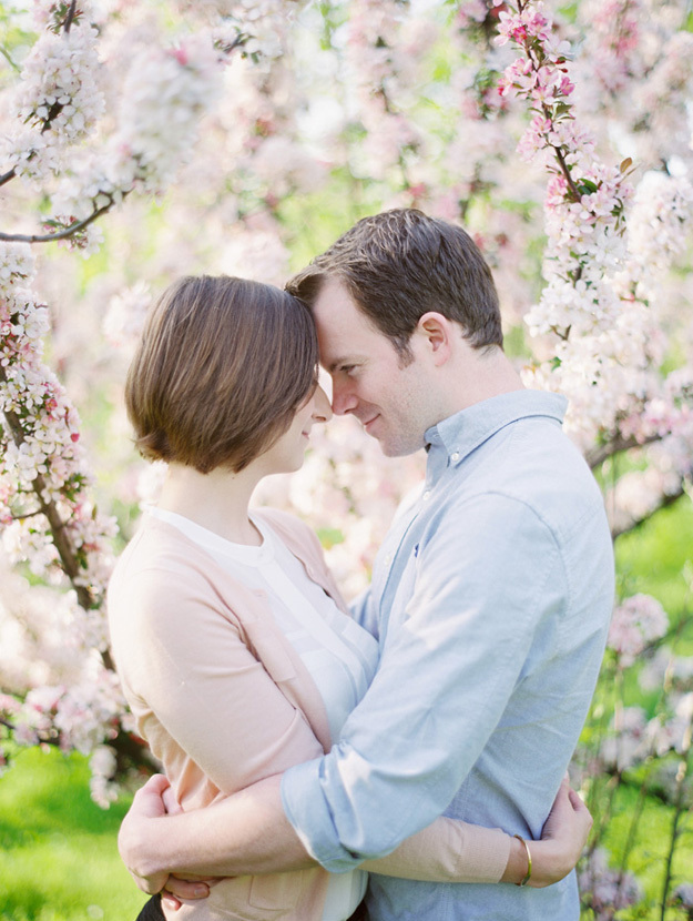 historic-st-louis-spring-engagement-film-clary-photo-4